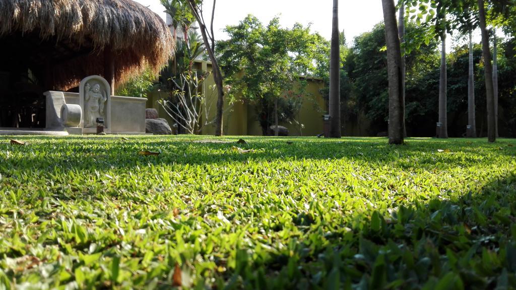 Inlak Garden Hotel Negombo Exterior foto